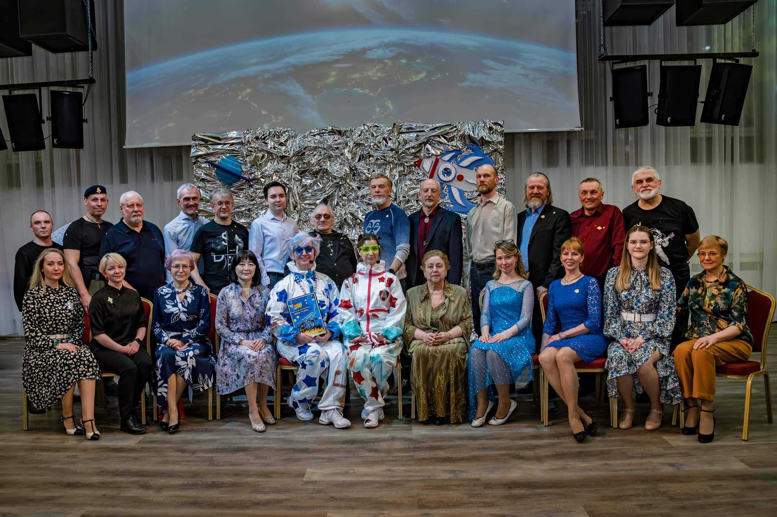 12.04.2026 - Концерт "На пыльных тропинках далеких планет..." клуба авторской песни "Пять углов" - фото Е. Коваленко