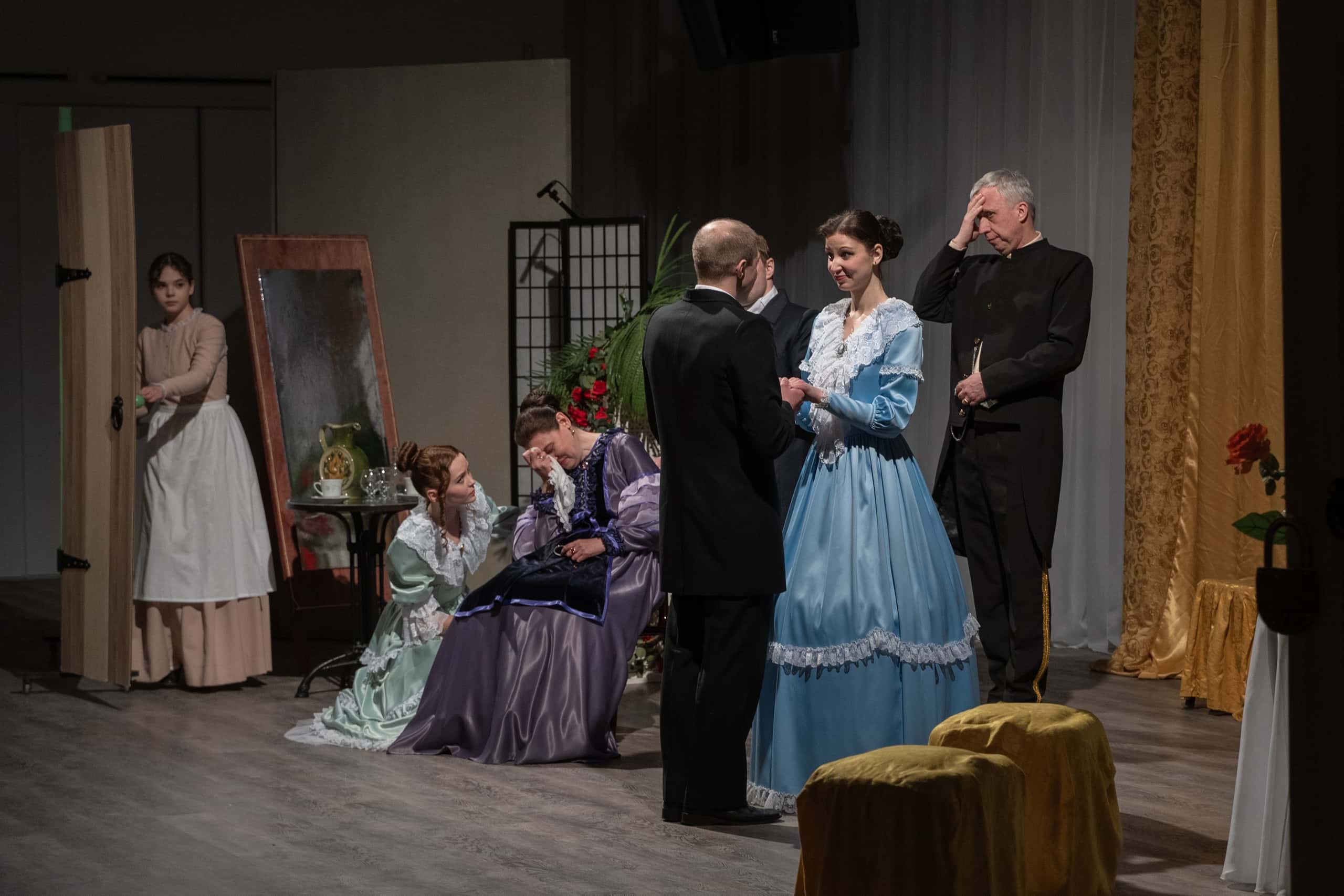 21.02.2026 - Спектакль "Доходное место" драматического театра "Комедиограф" - фото В. Венгер