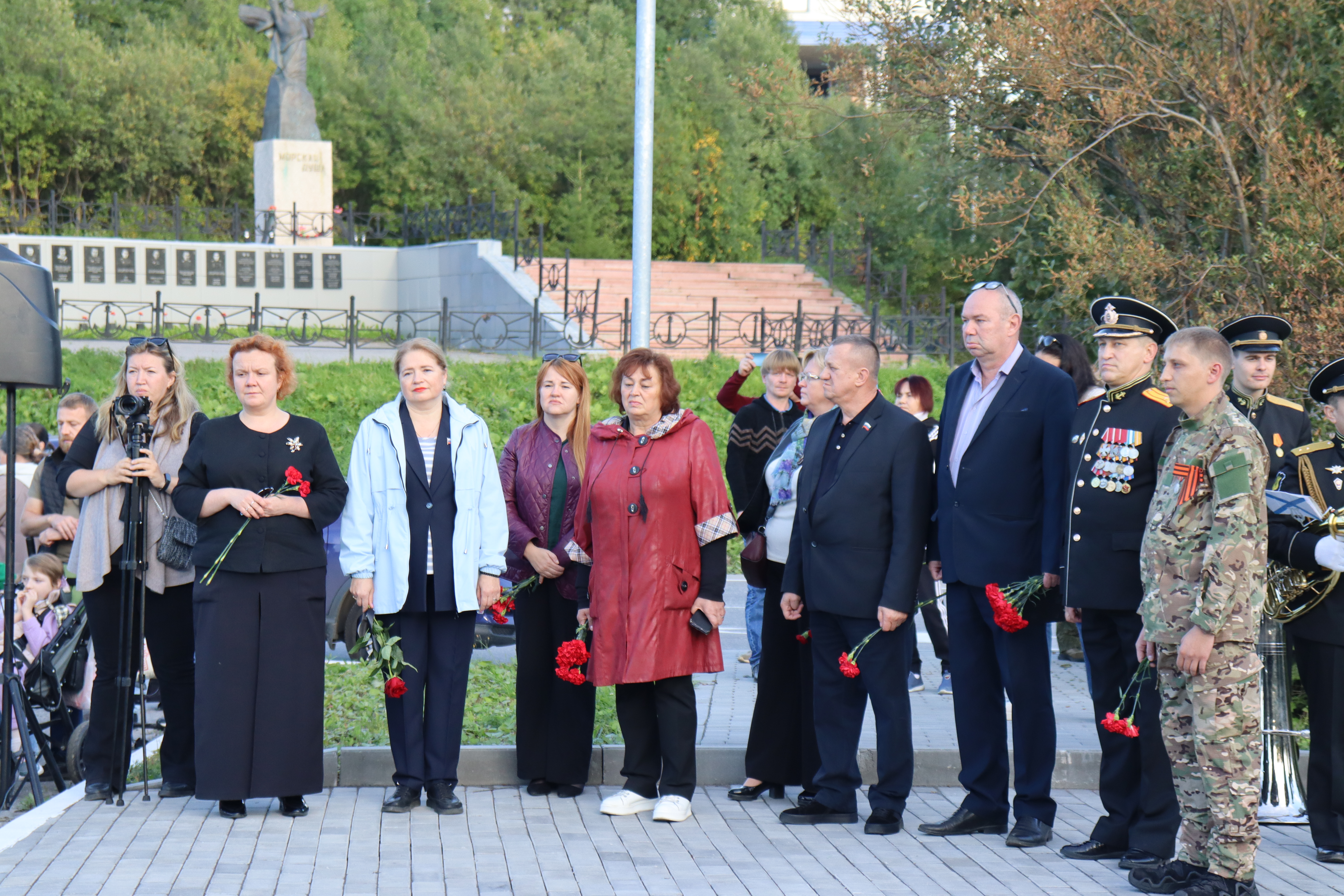 Митинг памяти, посвященный участникам боевых действий, погибших при исполнении воинского долга в ходе специальной военной операции и в локальных конфликтах в мирное время