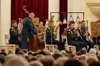 Праздничный концерт "Защитникам Отечества" Оркестра штаба Ленинградского военного округа